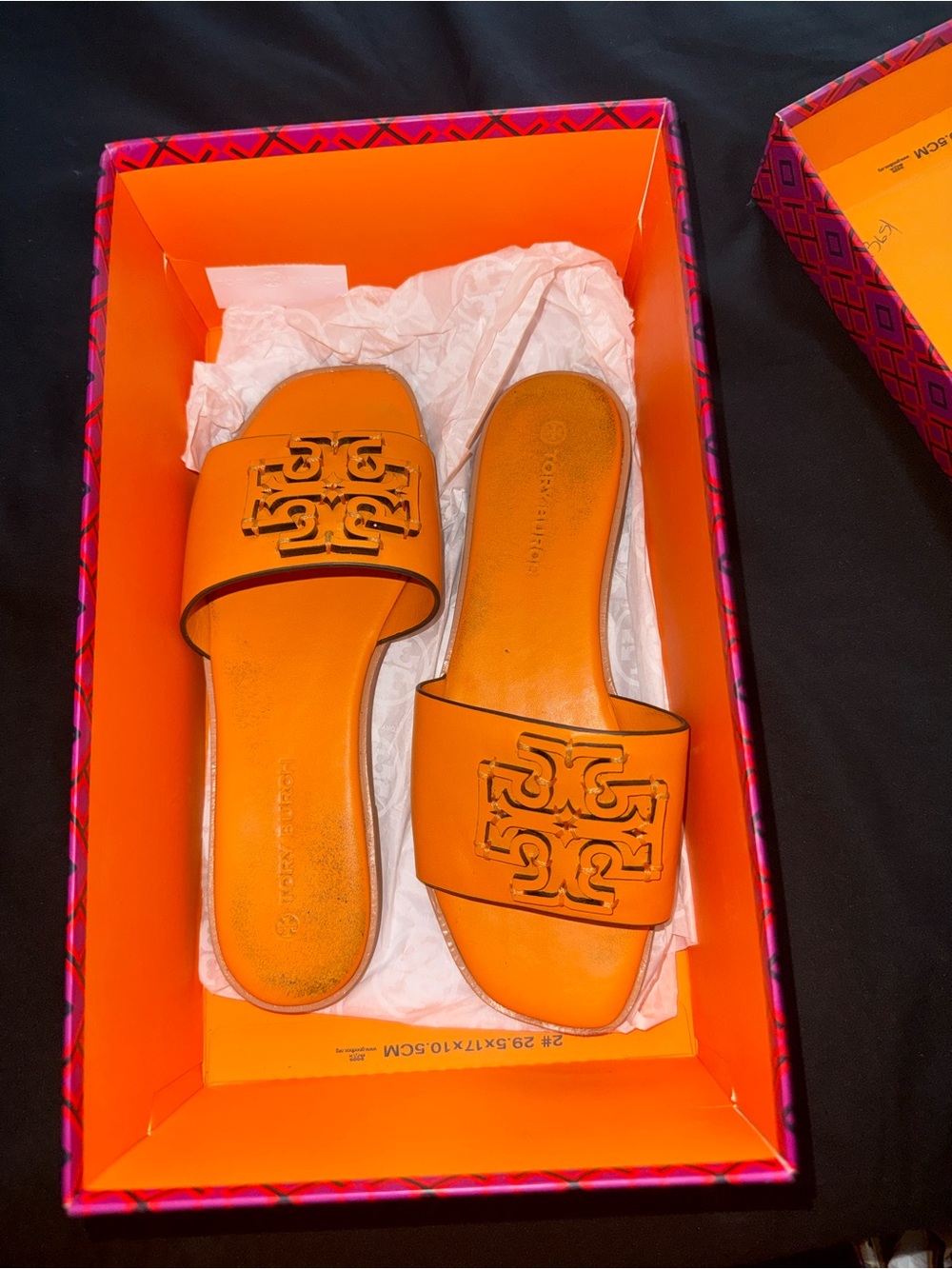 🧡💛 Tory Burch Orange-Yellow Sandals — Size 6